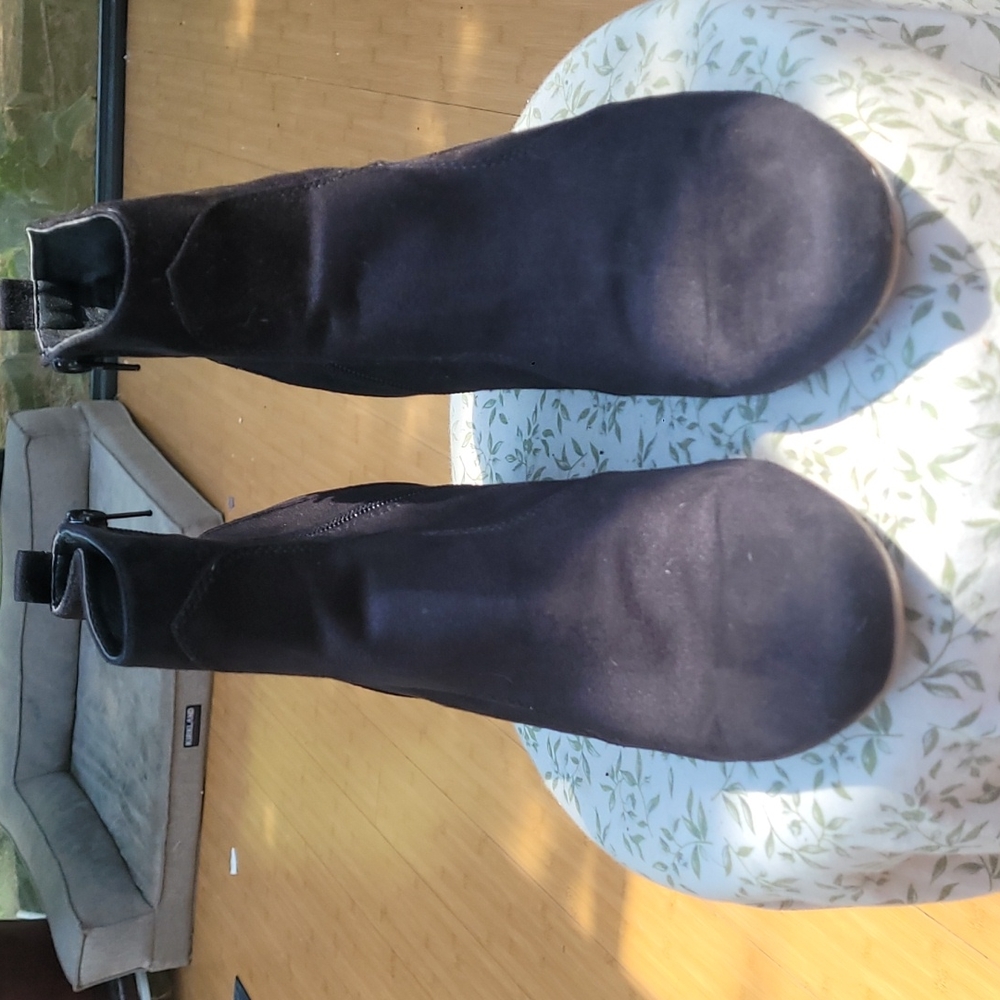 American eagle bootlets black size 12